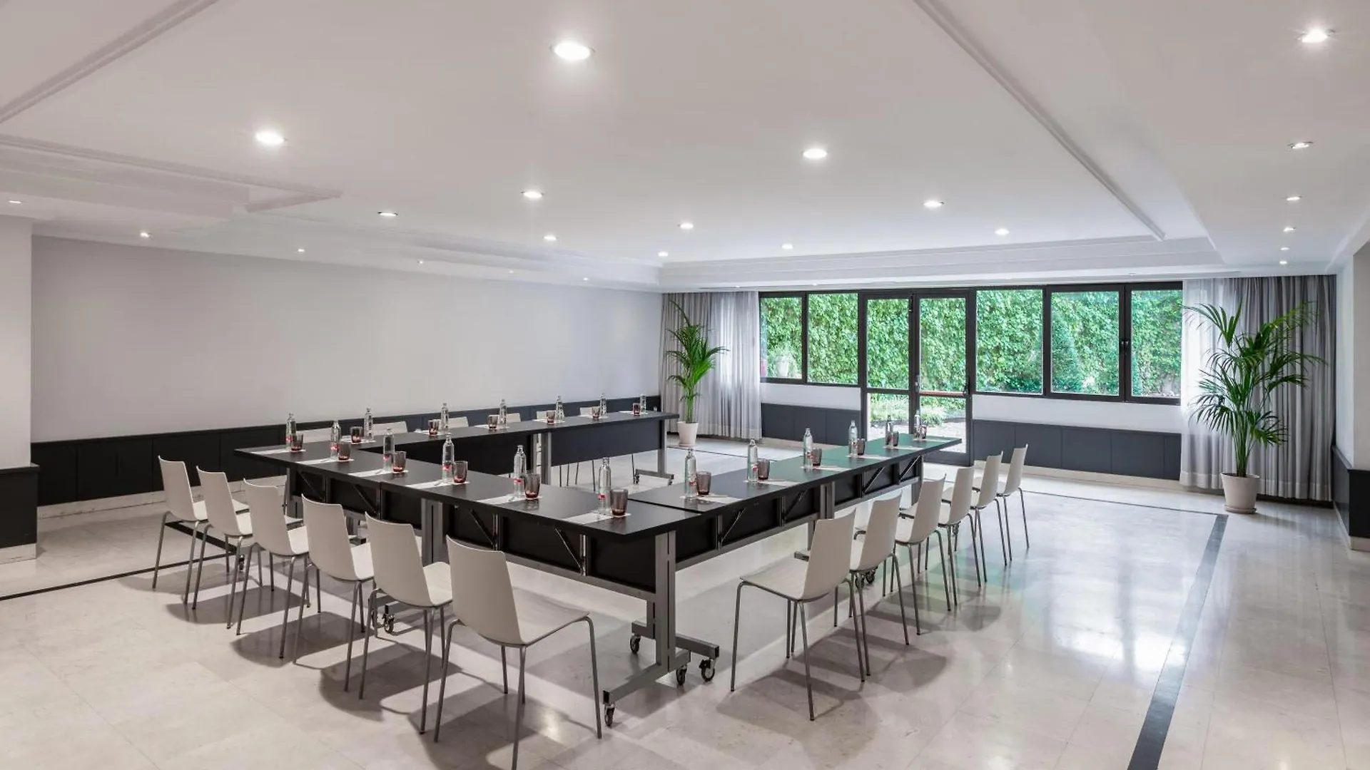 Hotel Madrid Alameda Aeropuerto, Affiliated By Melia