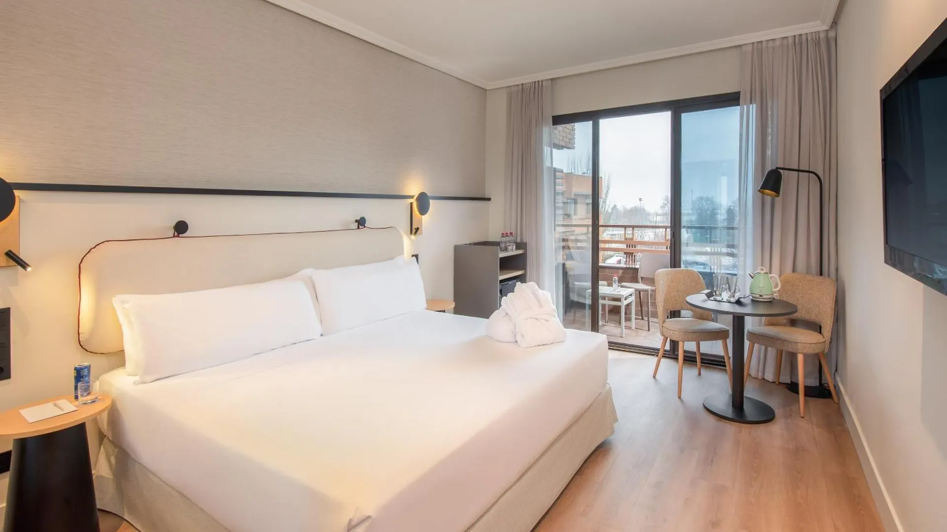 Hotel Madrid Alameda Aeropuerto, Affiliated By Melia